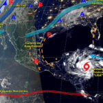 Guardia Nacional localiza camioneta con bidones llenos de combustible en Teoloyucan, Edomex