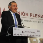 …y llaman a la unidad al tiempo que tiran línea